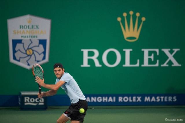 他在年轻时 他在年轻时