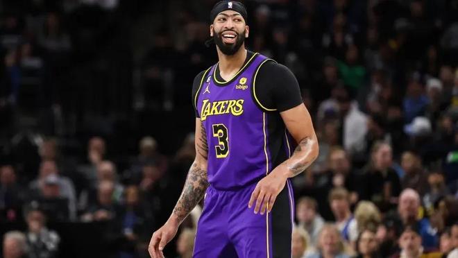 不少球员在 不少球员在